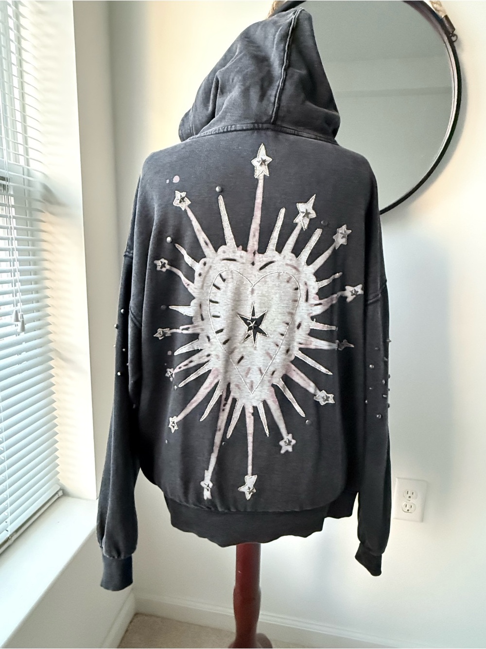 Free People Royal Heart Hooded Sweatshirt NWOT - Picture 2 of 13